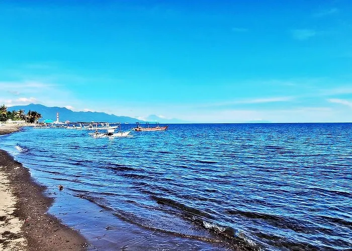 Joglo Apong Beachfront Appartamento Tegallengah