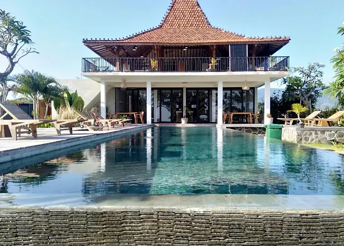 Joglo Apong Beachfront アパート