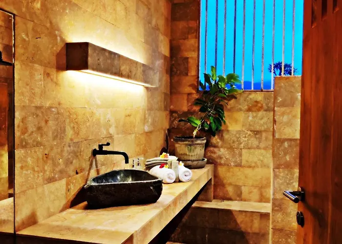 アパート Joglo Apong Beachfront Tegallengah