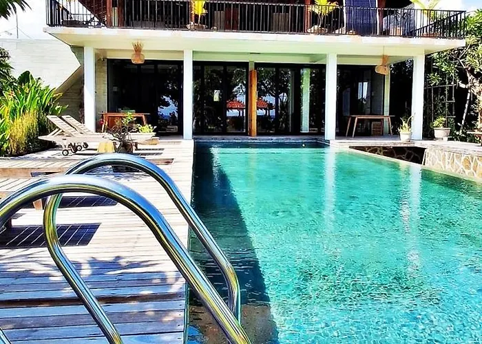 Joglo Apong Beachfront アパート Tegallengah
