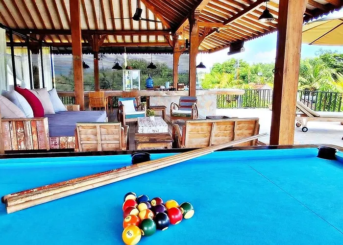 Joglo Apong Beachfront Appartamento Tegallengah