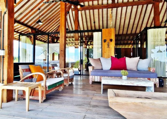 Joglo Apong Beachfront アパート Tegallengah